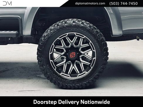 Used 2024 Ford F250 Lariat w/ Lariat Ultimate Package AWD/4WD image 48