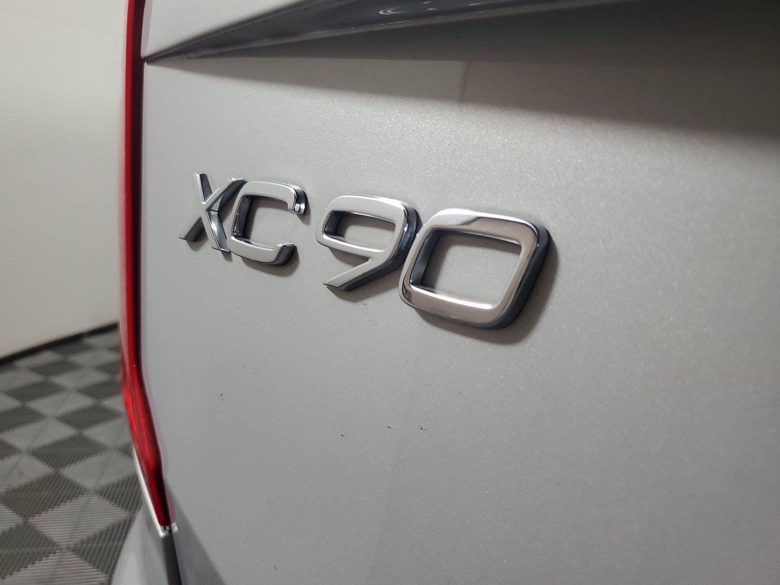 Certified 2024 Volvo XC90 B6 Plus w/ Protection Package Premier AWD/4WD image 9