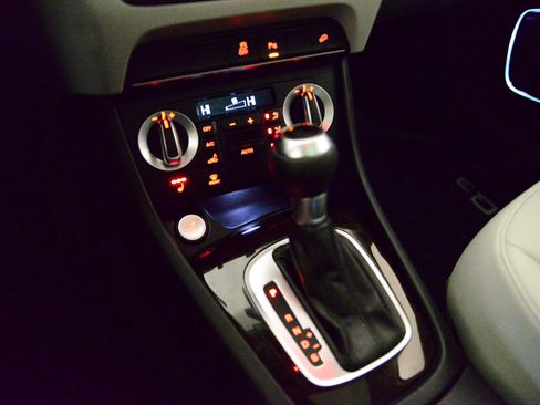 Used 2015 Audi Q3 2.0T Prestige image 13