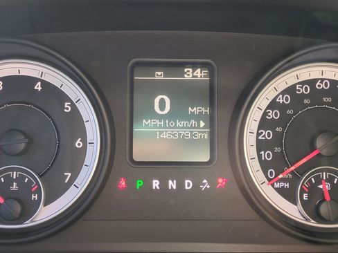 Used 2013 RAM 1500 ST w/ SXT Appearance Group image 20