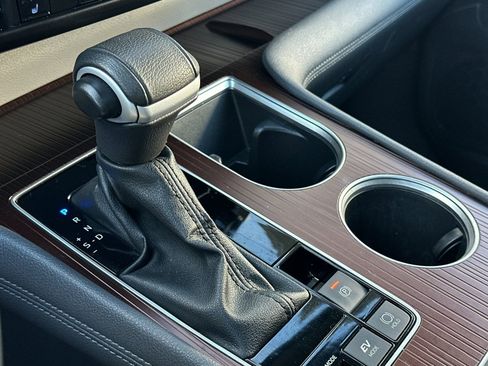 Used 2023 Toyota Sienna XLE image 24