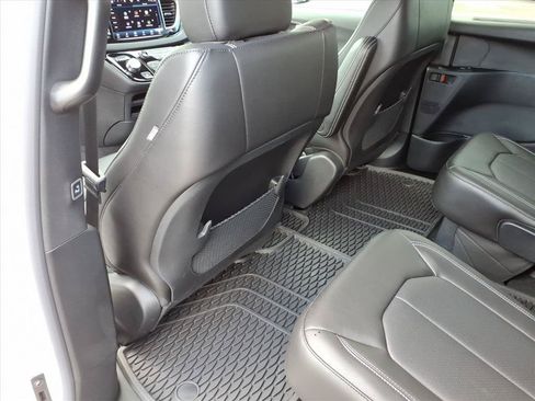 New 2027 Chrysler Pacifica LX FWD image 13