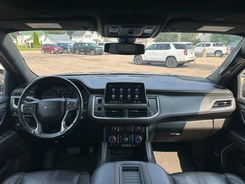 Used 2021 Chevrolet Suburban RST AWD/4WD image 31