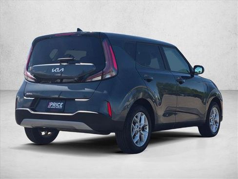 Used 2023 Kia Soul LX w/ Option Group 015 FWD image 5