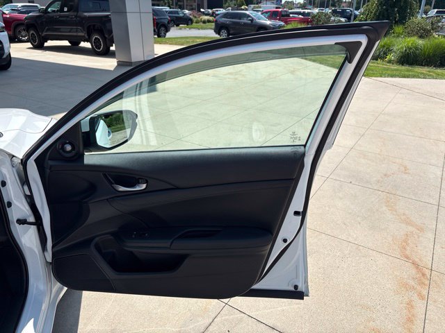 Used 2022 Honda Insight Touring image 32