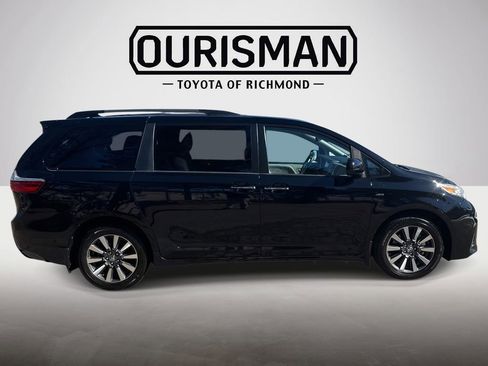 Certified 2019 Toyota Sienna XLE image 8