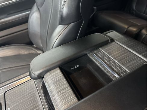 Used 2024 Jeep Wagoneer L Series II w/ Flexible Seating Group image 23