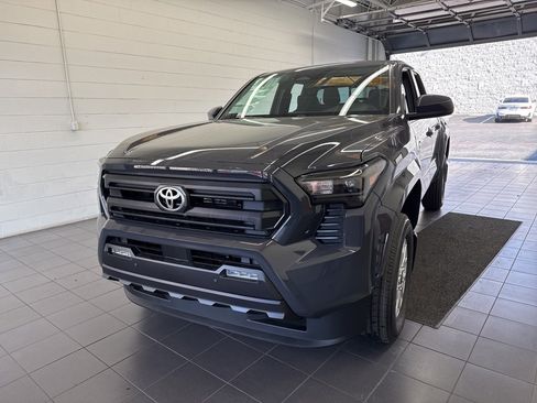 New 2026 Toyota Tacoma SR5 image 3