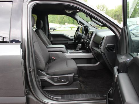 Used 2018 Ford F150 XLT w/ Equipment Group 302A Luxury AWD/4WD image 35