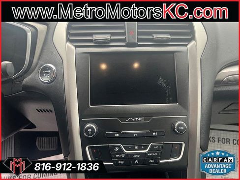 Used 2020 Ford Fusion SE image 20