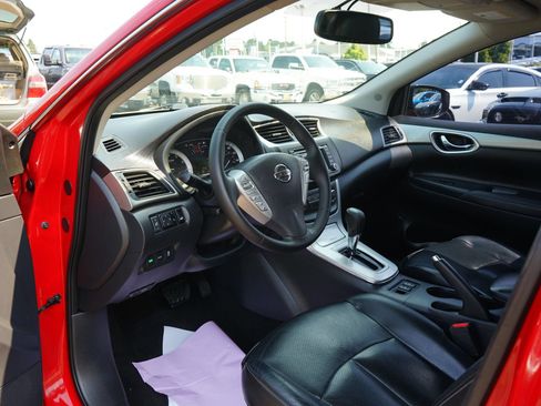 Used 2015 Nissan Sentra SR w/ SR Premium Package FWD image 10