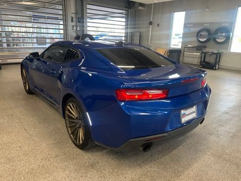 Used 2017 Chevrolet Camaro LT RWD image 7