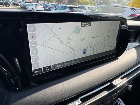 Used 2023 Hyundai Palisade Calligraphy image 25