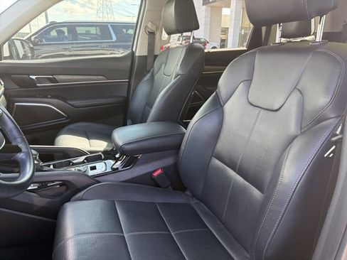 Used 2022 Kia Telluride SX w/ Towing Package image 5