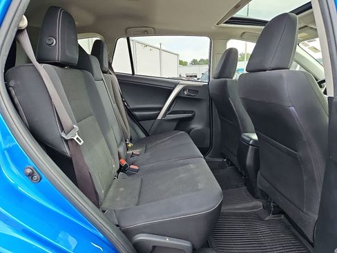 Used 2018 Toyota RAV4 XLE w/ Plus Extra Value Package FWD image 31