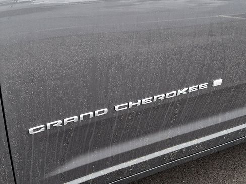New 2026 Jeep Grand Cherokee L Limited AWD/4WD image 5