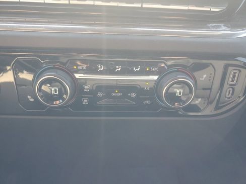 Used 2023 Chevrolet Silverado 1500 LT AWD/4WD image 23