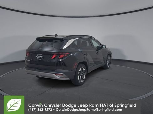 Used 2025 Hyundai Tucson SEL FWD image 14