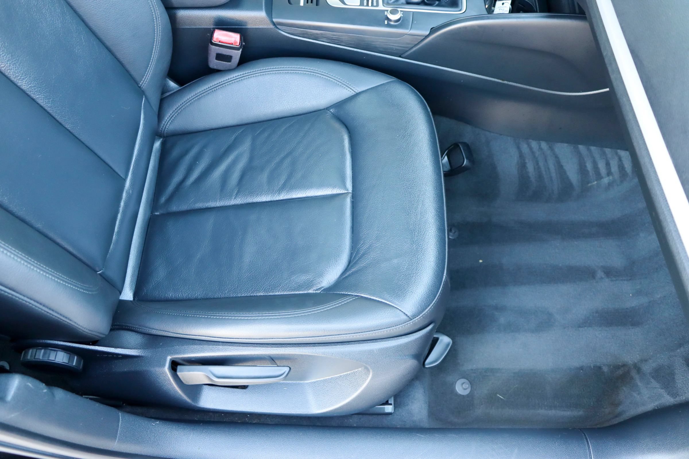 Used 2018 Audi A3 2.0T Premium w/ Convenience Package FWD image 22
