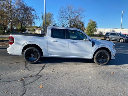 New 2026 Ford Maverick Lobo image 8