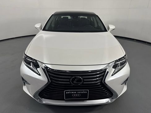 Used 2018 Lexus ES 350 w/ Luxury Package w/Wood Trim FWD image 4