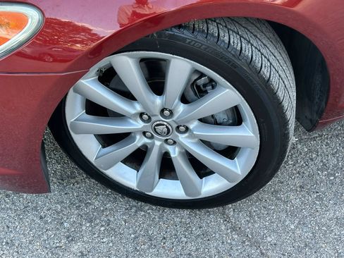 Used 2011 Jaguar XF RWD image 37