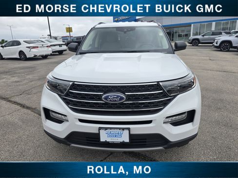 Used 2020 Ford Explorer XLT w/ Equipment Group 202A AWD/4WD image 8
