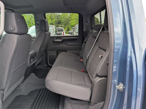 New 2026 Chevrolet Silverado 2500 LT w/ Trail Boss Package AWD/4WD image 9