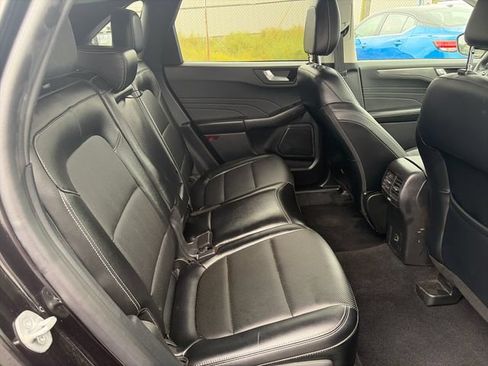 Used 2022 Ford Escape Titanium AWD/4WD image 29