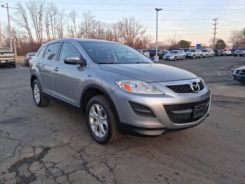 Used 2011 MAZDA CX-9 Touring w/ Moonroof & Bose Audio Pkg FWD image 3
