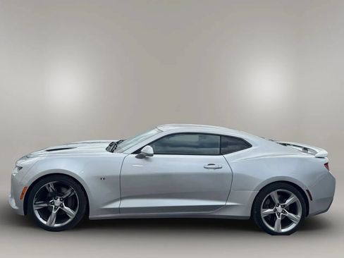 Used 2016 Chevrolet Camaro SS RWD image 3