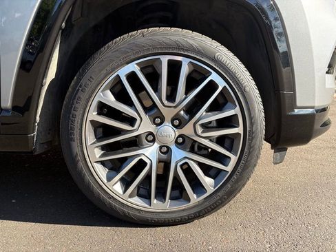 Used 2023 Jeep Compass Limited w/ Elite Group image 4