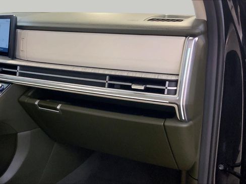 Used 2025 Hyundai Santa Fe Calligraphy AWD/4WD image 18