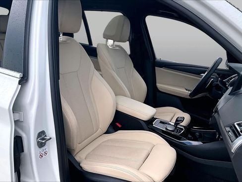 Used 2023 BMW X3 sDrive30i w/ Premium Package w/ZPA RWD image 8