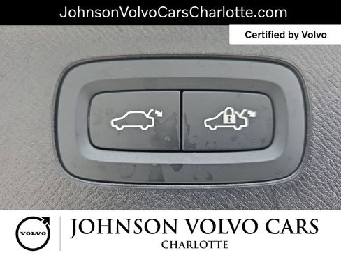 Certified 2025 Volvo XC90 B6 Plus image 15