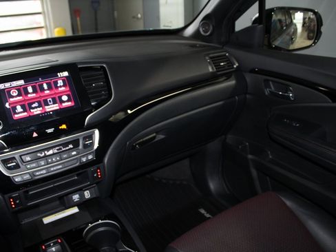 Used 2023 Honda Ridgeline Black Edition image 28