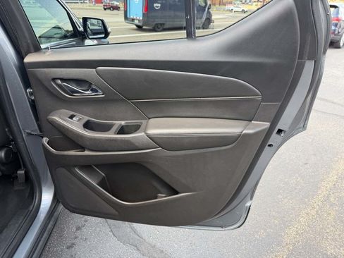 Used 2018 Chevrolet Traverse LT AWD/4WD image 19