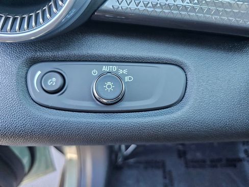 New 2026 Chevrolet Trax ACTIV w/ Sunroof Package FWD image 22