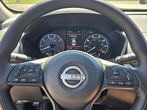 Used 2025 Nissan Altima 2.5 S FWD image 22