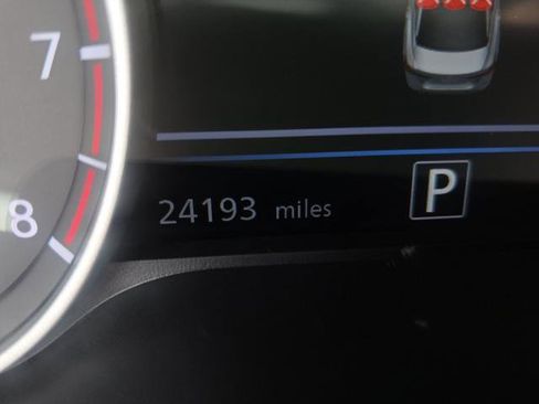 Used 2025 Nissan Sentra SV w/ Trunk Package image 9