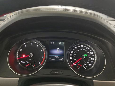 Used 2018 Volkswagen Atlas SEL image 8