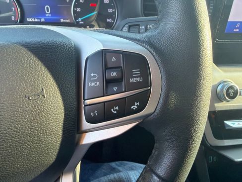 Used 2023 Ford Explorer XLT RWD image 27