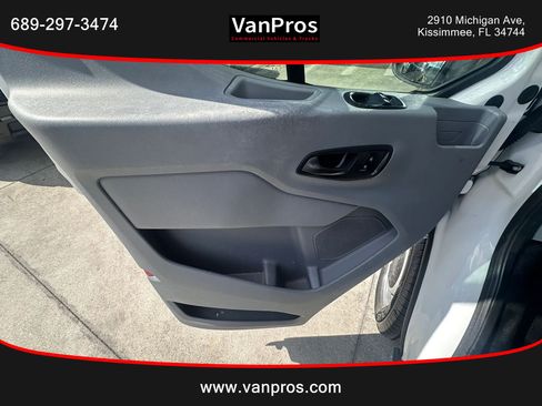 Used 2015 Ford Transit 250 130 Low Roof RWD image 8