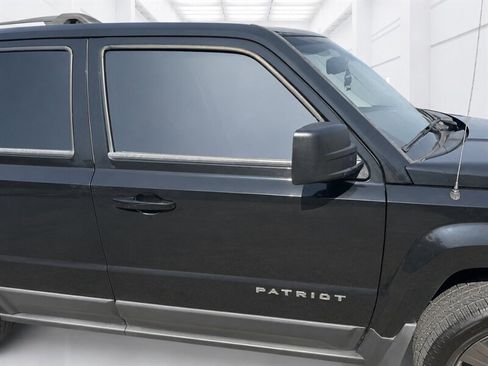 Used 2015 Jeep Patriot High Altitude AWD/4WD image 24