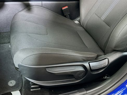 Certified 2023 Hyundai Elantra SE image 18