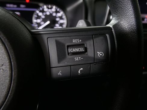Used 2023 Nissan Rogue S AWD/4WD image 19