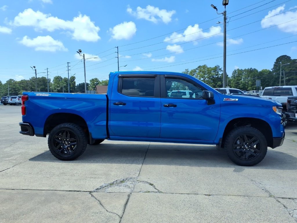 Used 2022 Chevrolet Silverado 1500 LT Trail Boss w/ LT Trail Boss Premium Package AWD/4WD image 8