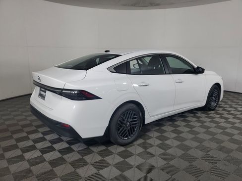 New 2026 Nissan Sentra SV w/ Floor Mat Package image 4