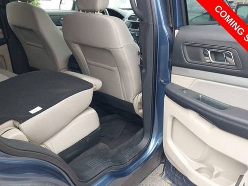 Used 2018 Ford Explorer 4WD w/ Class II Trailer Tow Package image 6