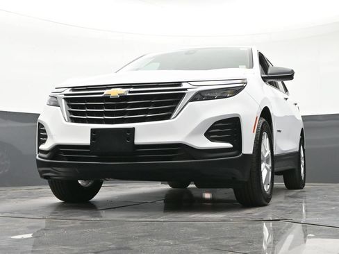 Used 2024 Chevrolet Equinox LS w/ LS Convenience Package FWD image 31